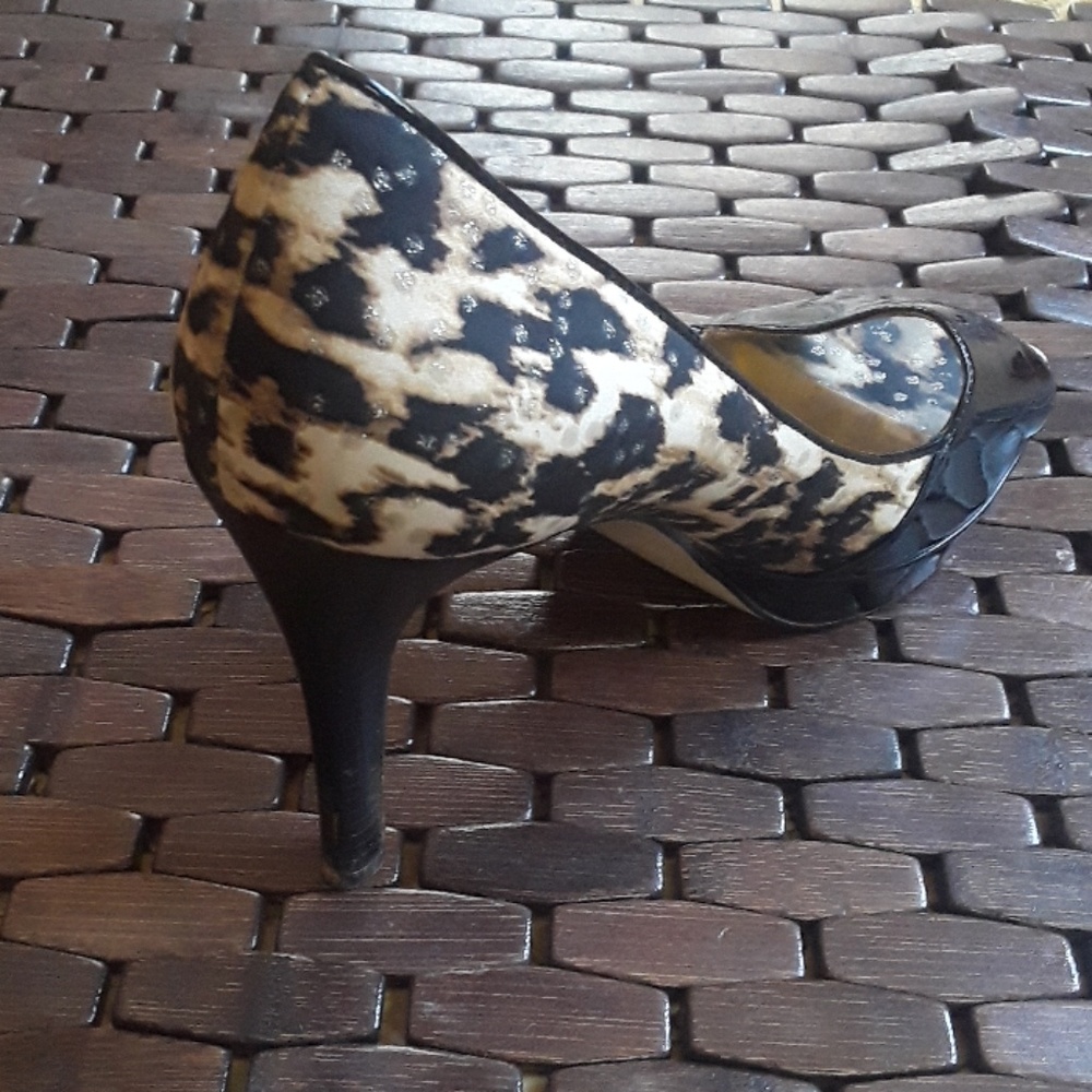 Gorgeous Print Silver Glitters heeled Shoes